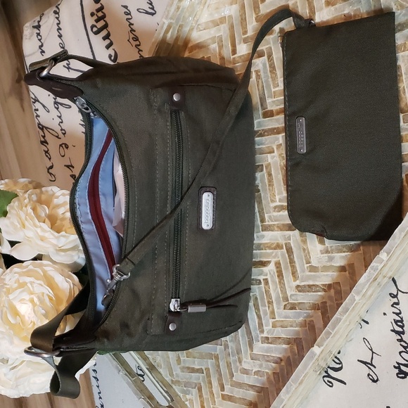 Baggallini Olive Green Shoulder Crossbody Travel Bag - Picture 5 of 10